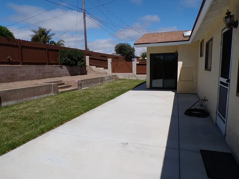 3930 Neptune Ave — Photo 20