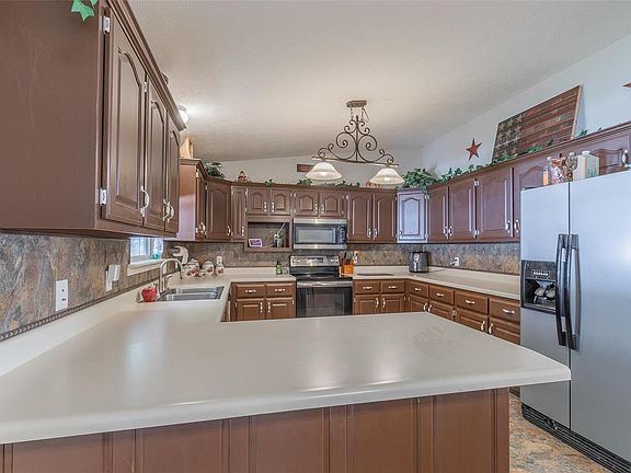 3rd image of 2014 Bryant Ln