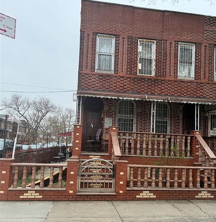 1st image of 5024 Clarendon Rd