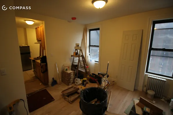 Rented by Compass | media 21