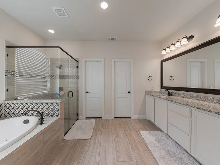 3825 Honey Grove Dr — Photo 11