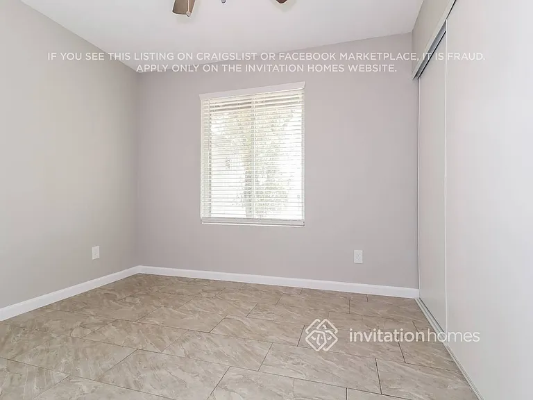 4143 N 74th Dr — Photo 11