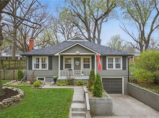 5528 Reeds Rd, Mission, KS 66202