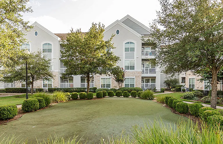 The Grand Parkway Apartments Putting Green,Katy, Texas