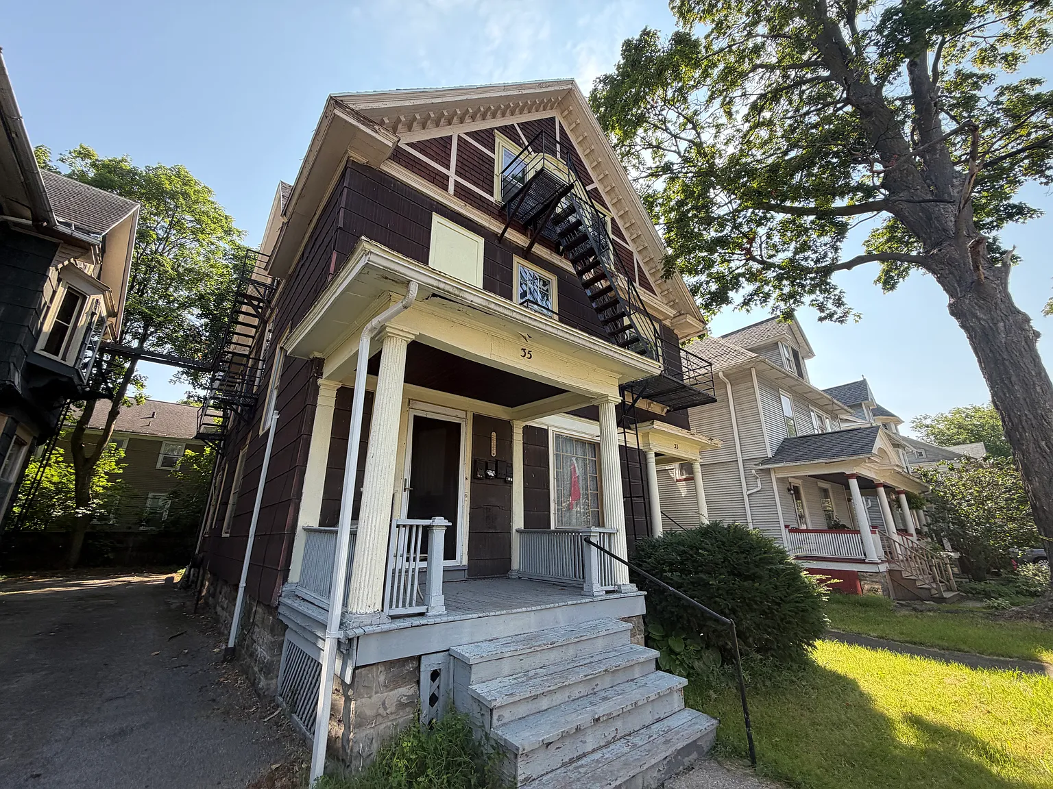 1 bed, $700 — Photo 2