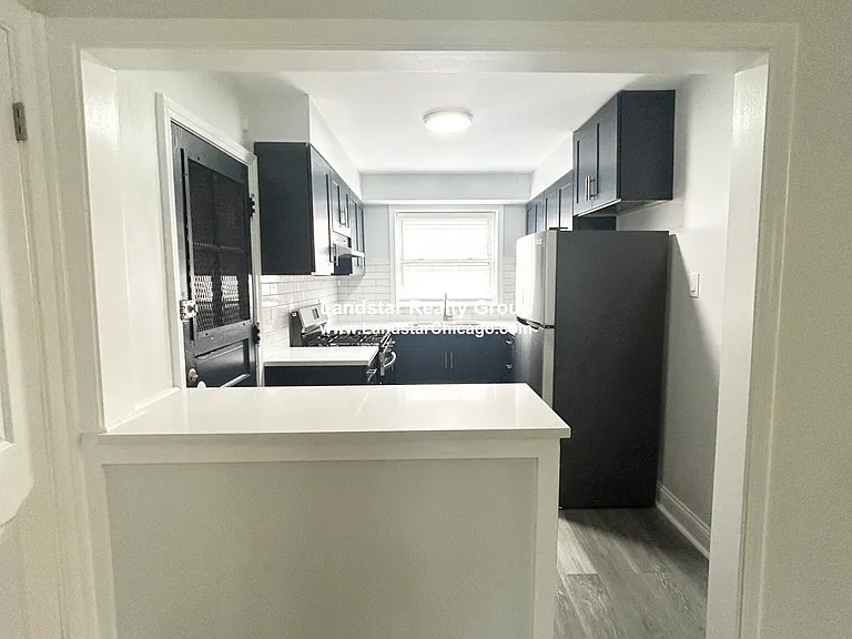 2727 W Berwyn Ave #3S — Photo 4