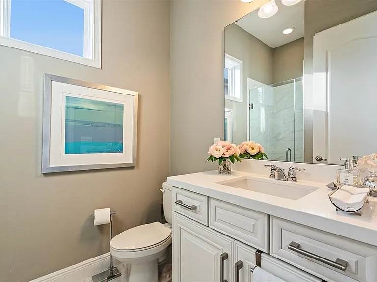 7556 John Hancock Dr — Photo 35