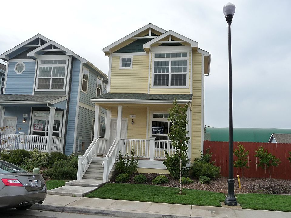 1st image of 113 Hickory St