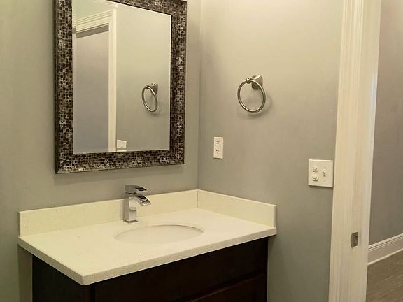 3rd image of 4525 Freret St Unit 304