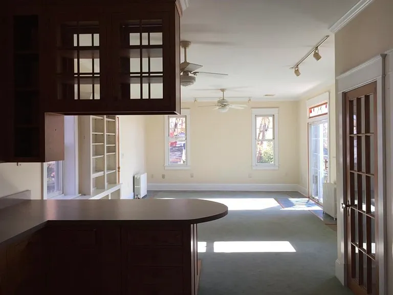 119 N Fillmore St — Photo 3