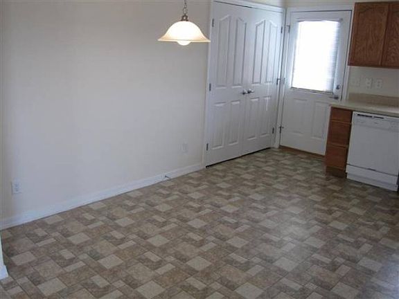 Kitchen eating space