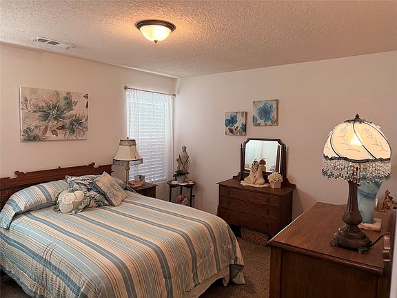 2nd image of 4210 Luz De Estrella