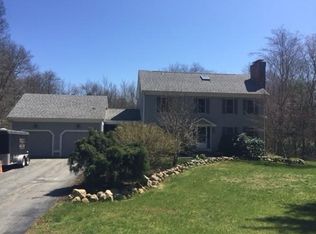 30 Dartmouth Farm Trl, Dartmouth, MA 02747