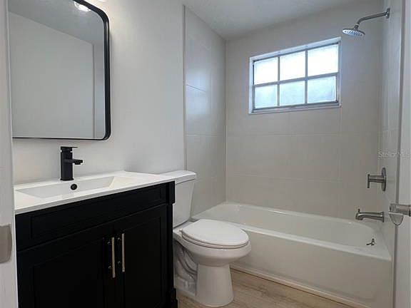 5th image of 4223 SHELDON PLACE #23
