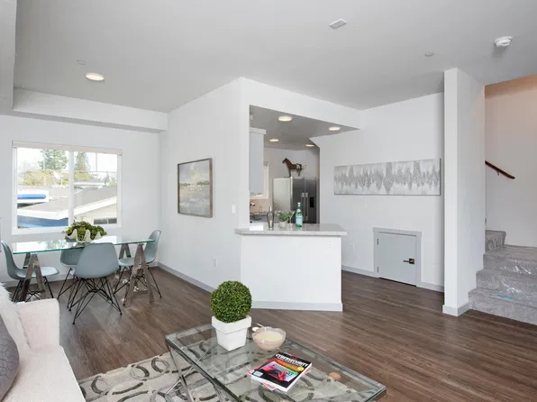 1811 Woodside Rd APT 205, Redwood City, CA 94061