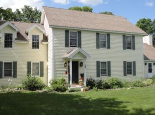 29 Riverside Farm Dr, Lee, NH 03861