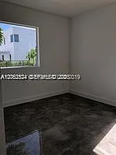 10125 NW 75th Ter — Photo 4