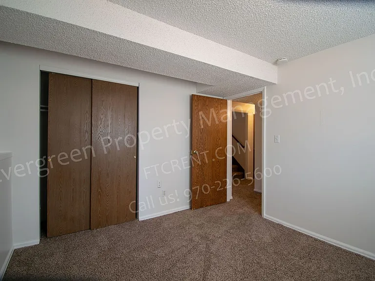 2401 W Stuart St — Photo 25