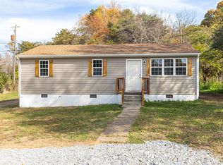 79 Dry Bridge Rd, Farmville, VA 23901