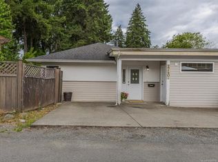 1740 Willemar Ave #A, Courtenay, BC V9N 3M6