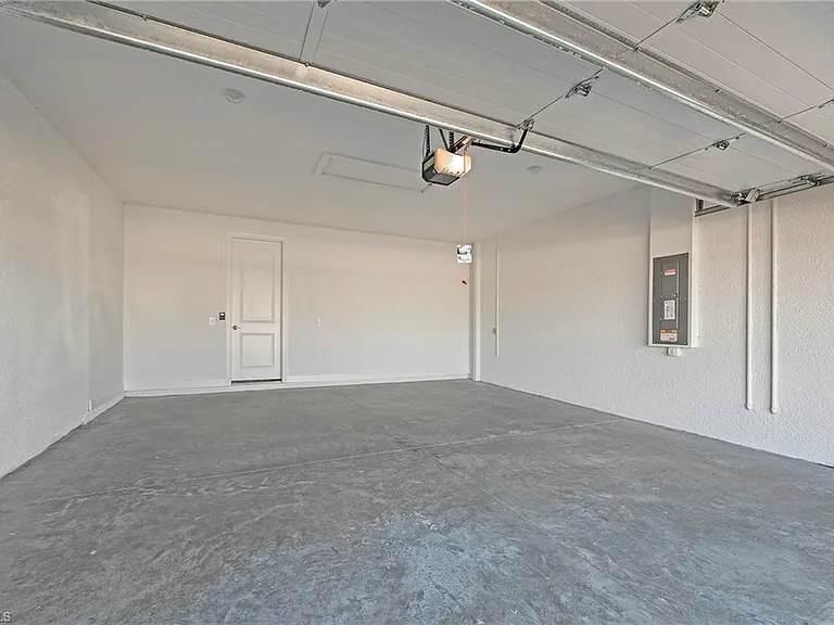 17471 Caravita Ln — Photo 26