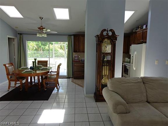 2nd image of 2131 SE 18th Pl