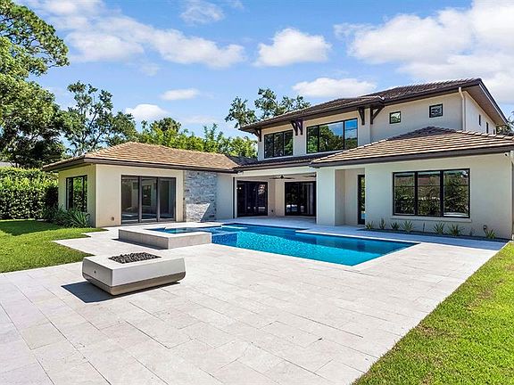 4th image of 901 GOLFVIEW TERRACE