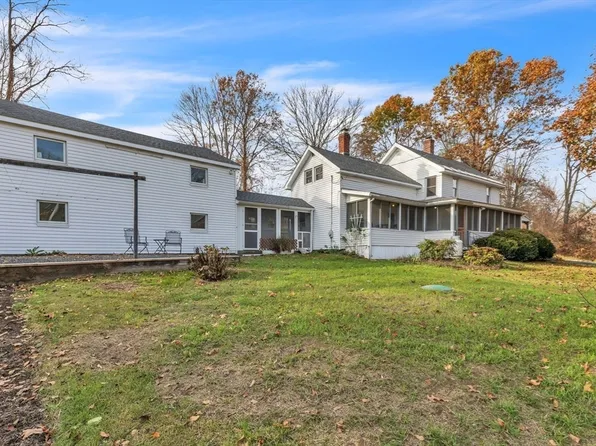 479 Main Rd, Gill, MA 01354