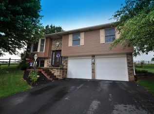 205 Galbreath Dr, Monongahela, PA 15063