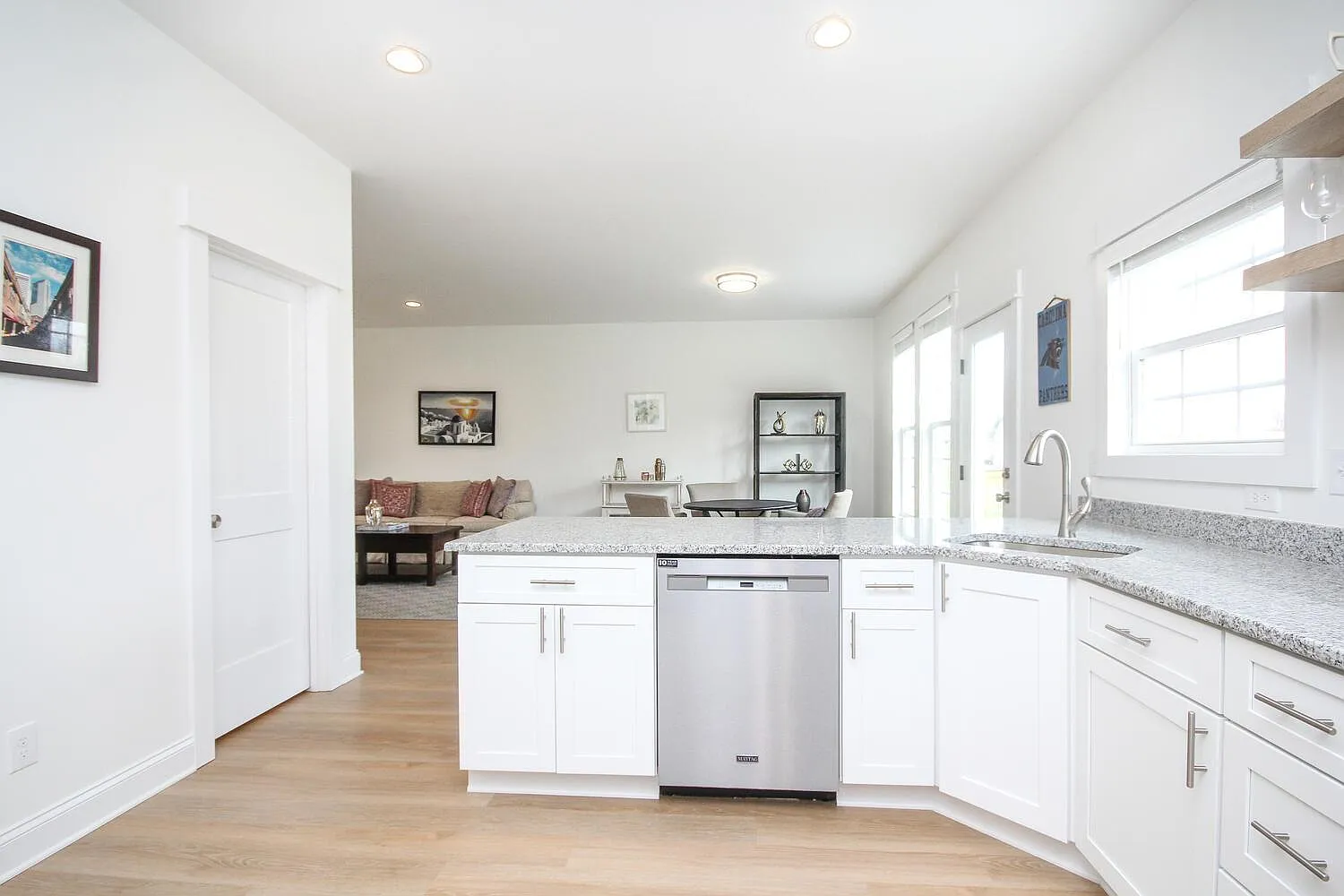 3 bed, 2.5 bath, 1757 sqft, $2,065 — Photo 1
