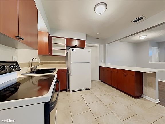 3rd image of 1408R Seabreeze St