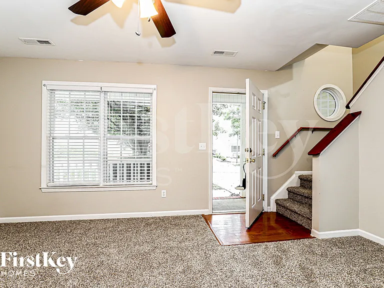 5952 Bluestem Cir — Photo 3