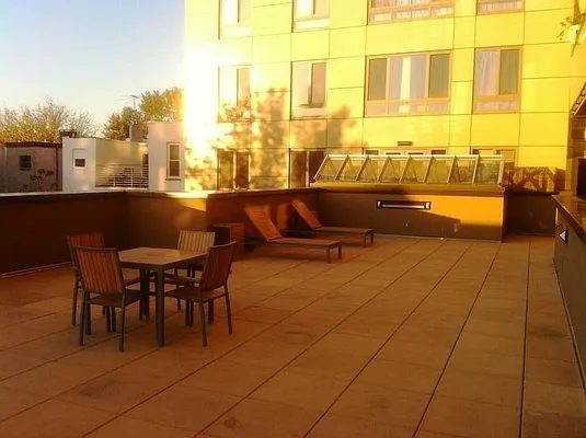 Rented by Keller Williams NYC | media 16