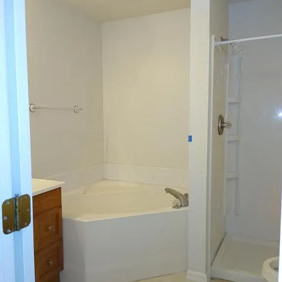4210 SW 89th Ave — Photo 14