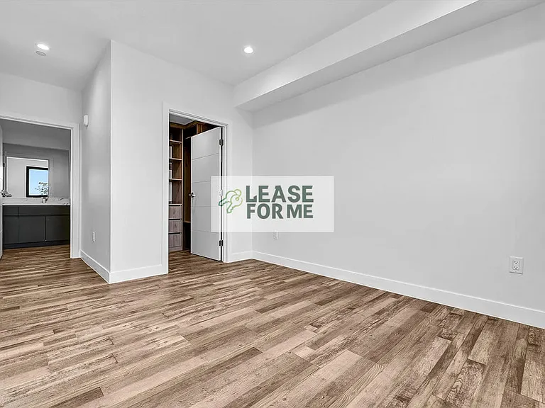 1538 S Wilton Pl #201 — Photo 8