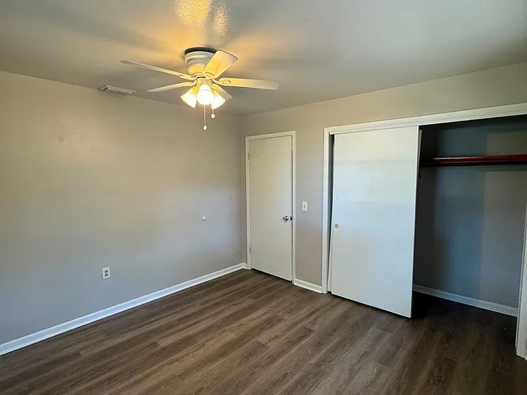 1602 E Sparkman Rd — Photo 35