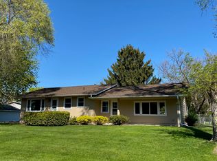 3148 Edgewater Dr, La Crosse, WI 54603