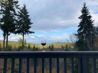135 Timber Heights Dr, Port Ludlow, WA 98365