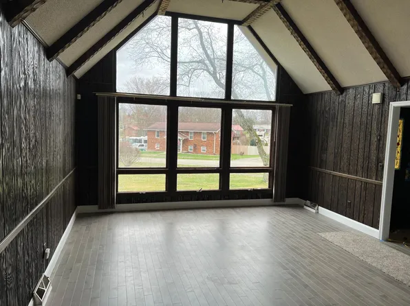 1029 David Ct, Radcliff, KY 40160