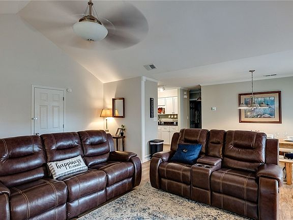5th image of 4 Rivermist Lane