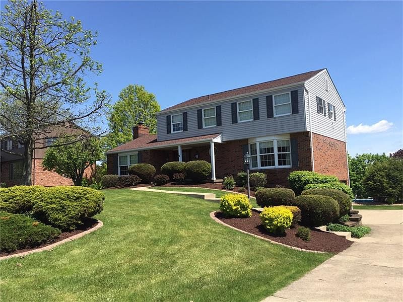 1st image of 2247 Woodmont Dr