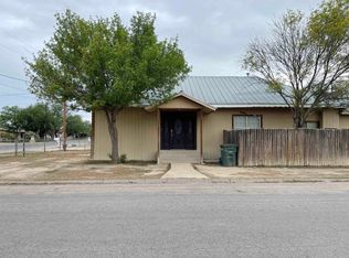 310 San Felipe Ave, Del Rio, TX 78840