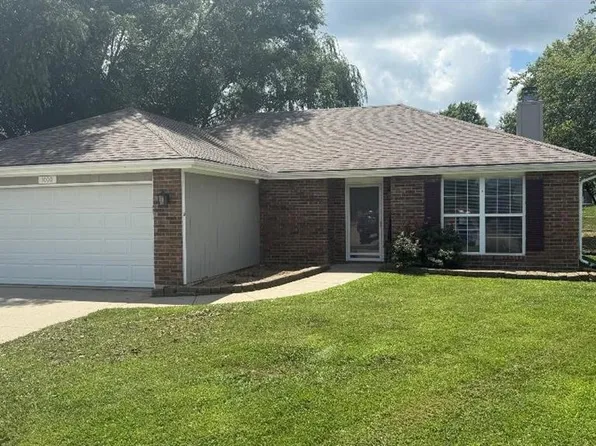 1000 Weschester Ct, Warrensburg, MO 64093