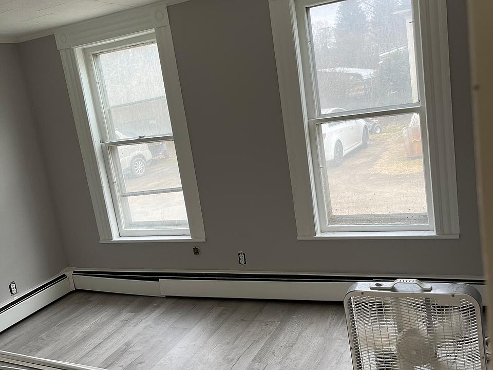 2nd image of 37 East Ave #A