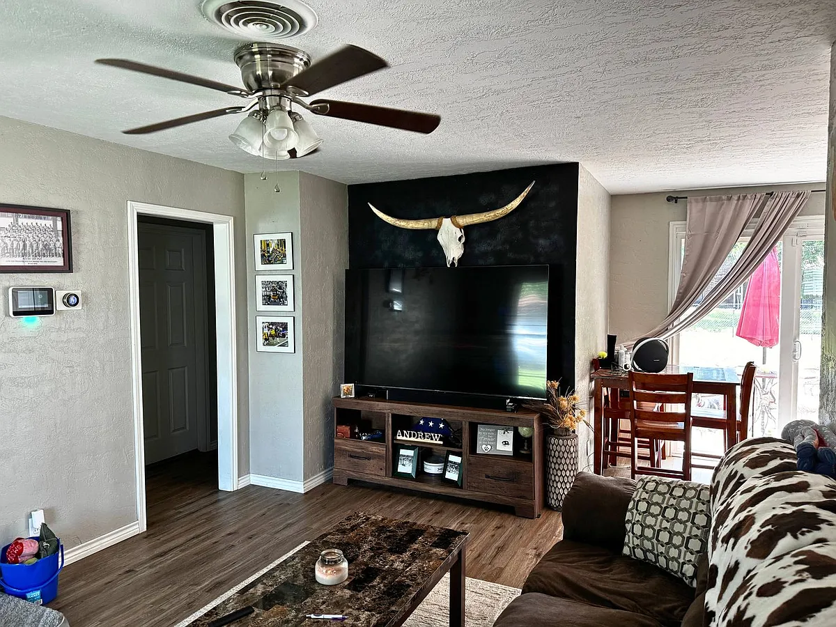 Building Photo - 5012 Lakefront Dr