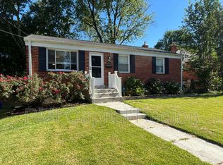 4706 Red Fox Rd, Rockville, MD 20852
