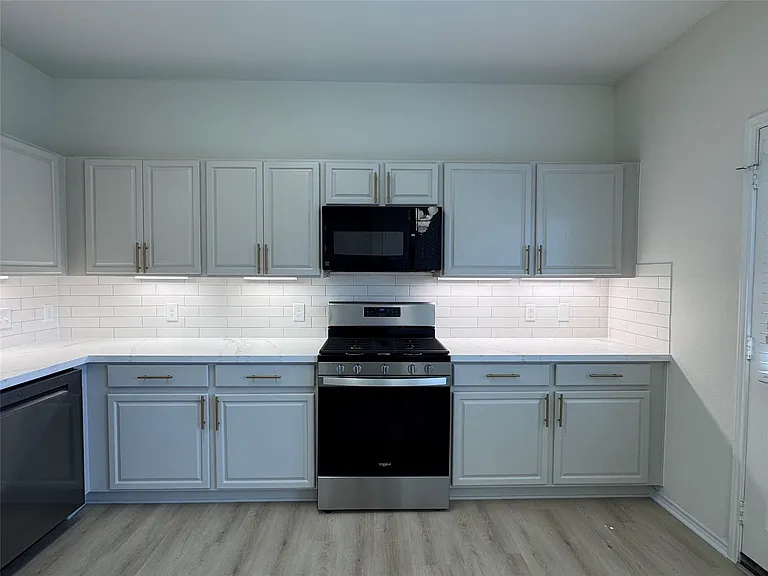 29726 Sullivan Oaks Dr — Photo 22