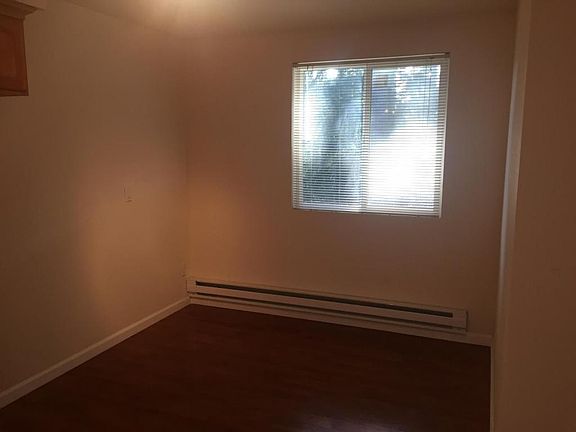 4th image of 5620 168th St SW APT 5
