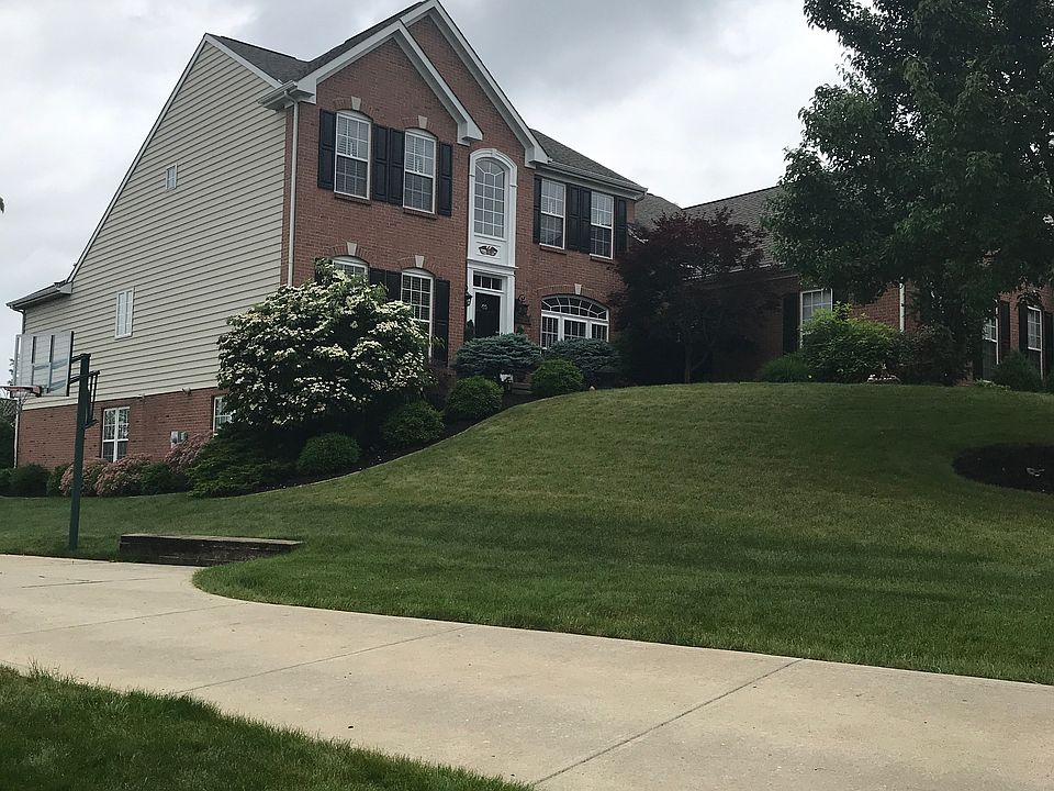 1st image of 209 Briar Hill Ct