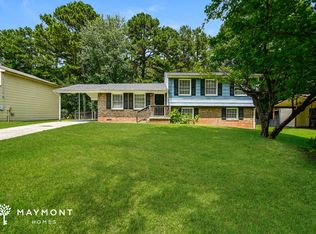 2472 Hartford Dr, Ellenwood, GA 30294